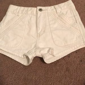 NWOT Free People White denim shorts
